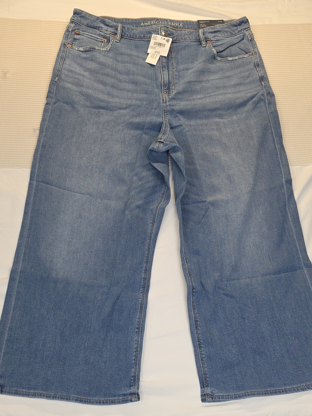 American Eagle Outfitters Light Blue Wide Leg Women's Jeans 35W 20short